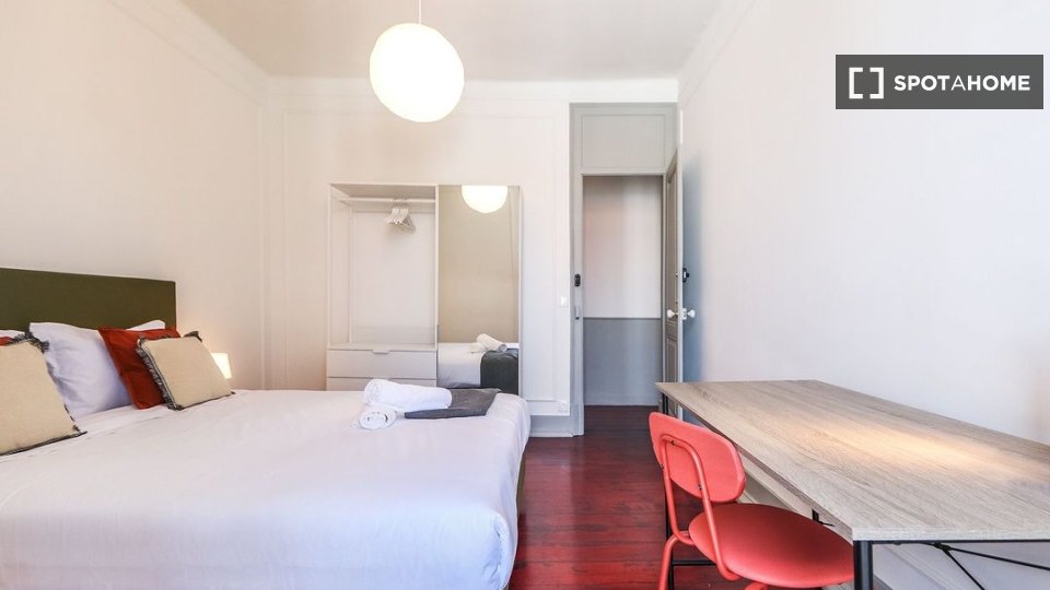 Double room Lisbon, 6 beds — photo 4