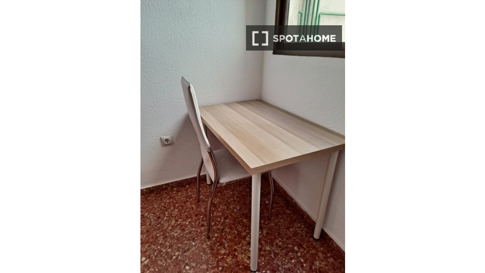Apartment Valencia, 2 beds, 65m² — photo 11
