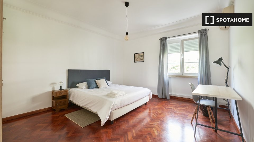Double room Lisbon, 7 beds, 200m² — photo 13