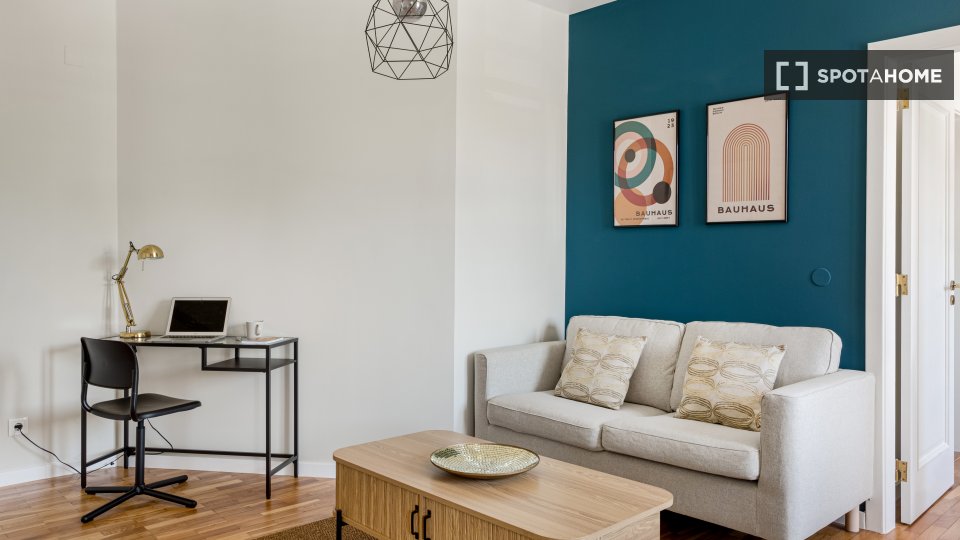 Apartment Lisbon, 1 bed — photo 4