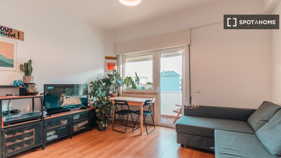 Apartment Lisbon, 1 bed, 48m² — photo 4
