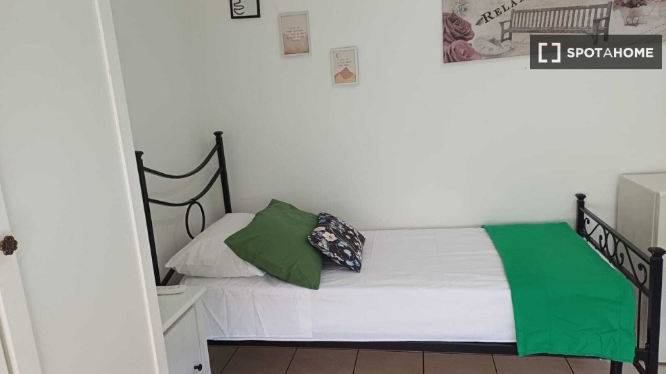 Double room Rome, 16 beds, 200m² — photo 26