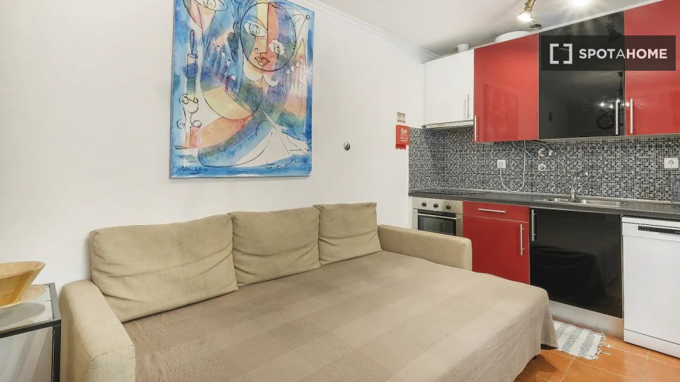 Apartment Lisbon, 1 bed — photo 11