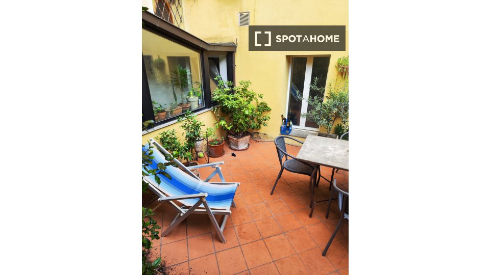 Double room Bologna, 2 beds — photo 14