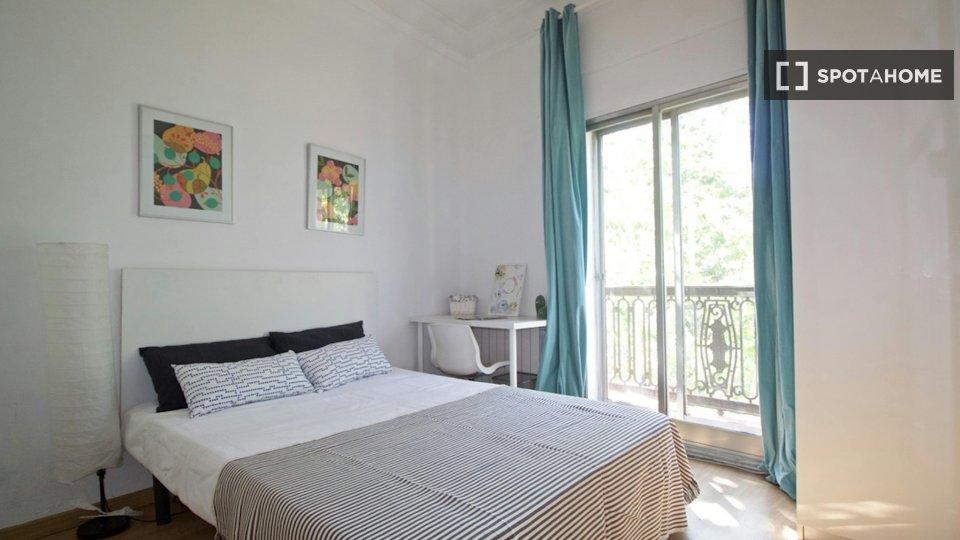Double room Madrid, 6 beds, 200m² — photo 28