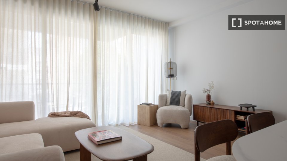 Apartment Seville, 3 beds, 100m² — photo 17