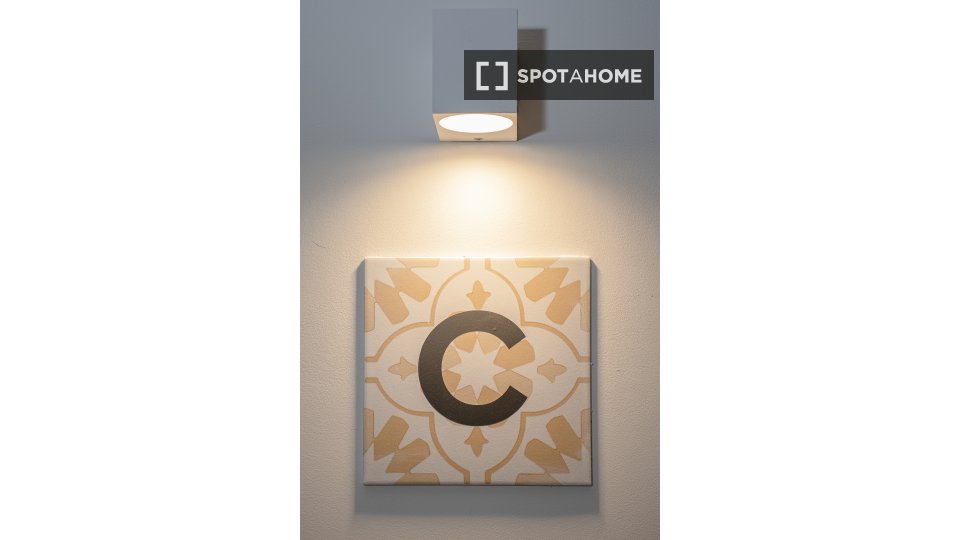 Apartment Porto, 1 bed, 52m² — photo 18