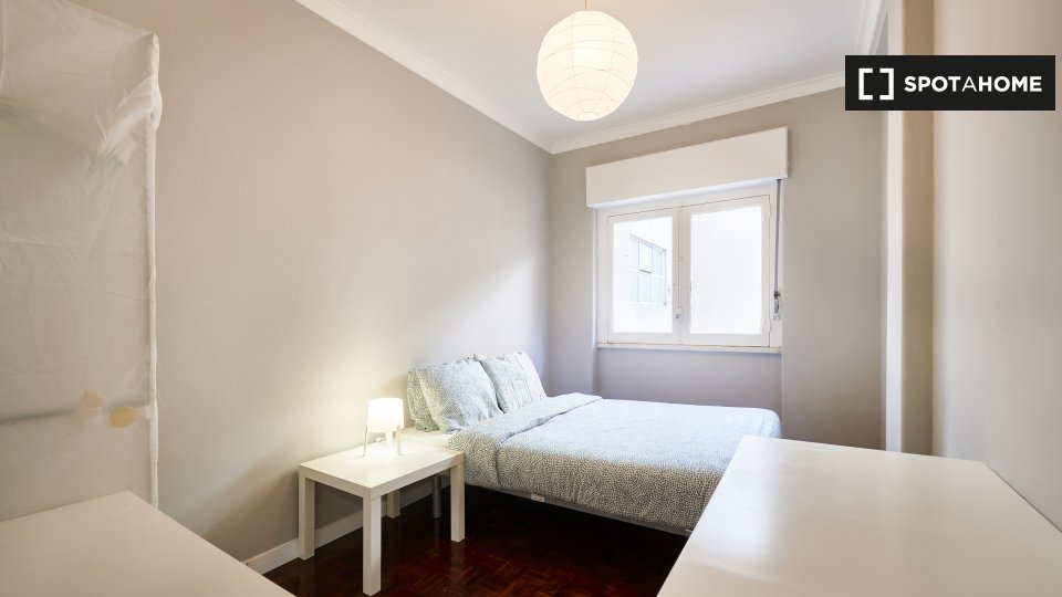 Double room Lisbon, 6 beds — photo 3