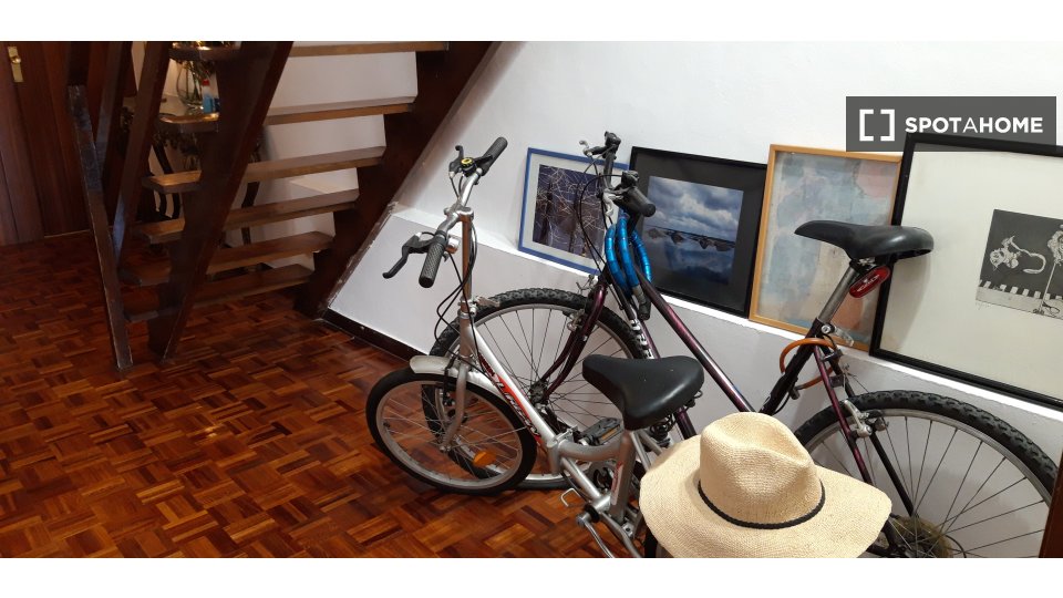 Double room Barcelona, 3 beds, 140m² — photo 5