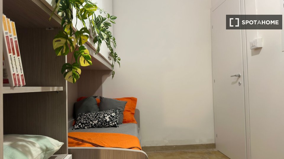 Double room Bologna, 7 beds — photo 7
