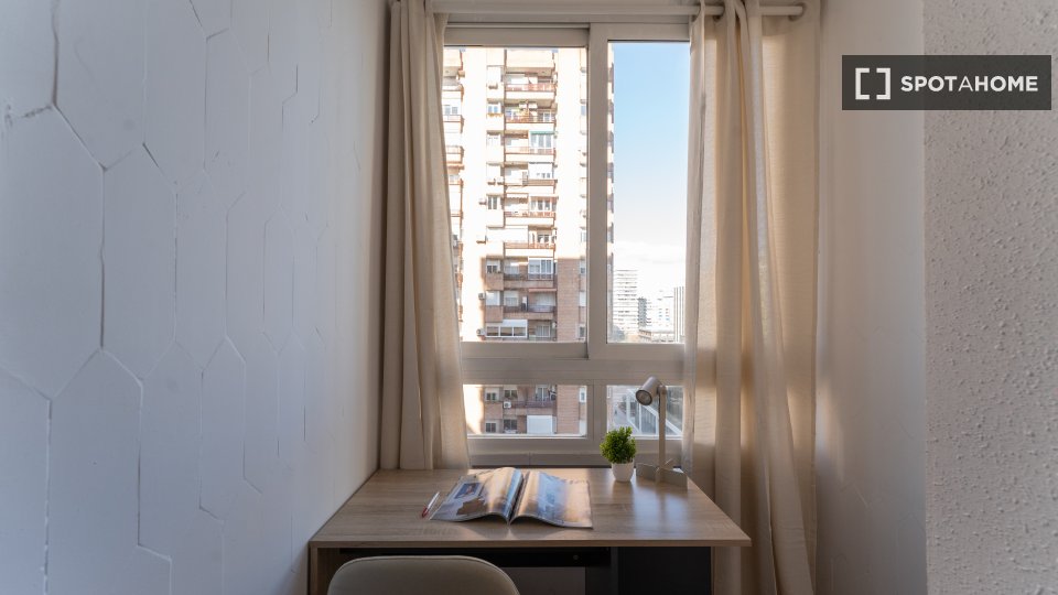 Double room Madrid, 6 beds — photo 27