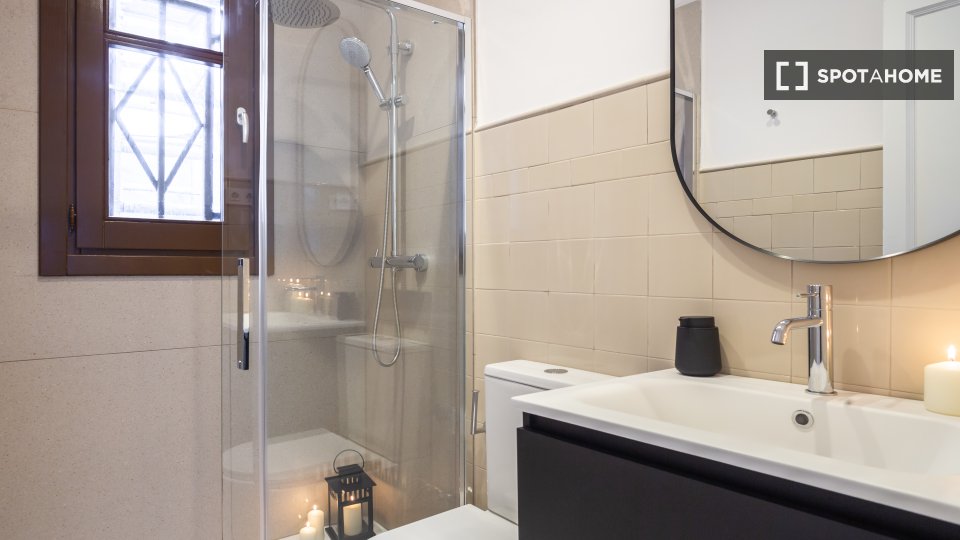Double room Barcelona, 16 beds, 380m² — photo 7
