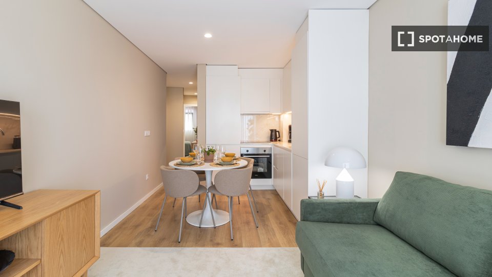 Apartment Porto, 2 beds, 90m² — photo 8