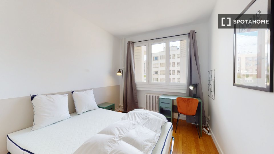 Double room Lyon, 15 beds — photo 1