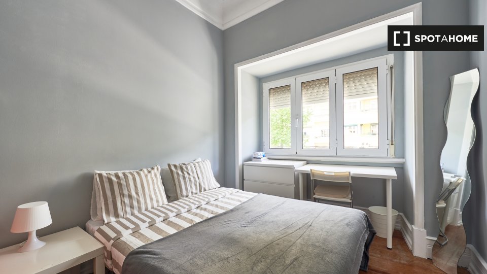 Double room Lisbon, 8 beds — photo 3