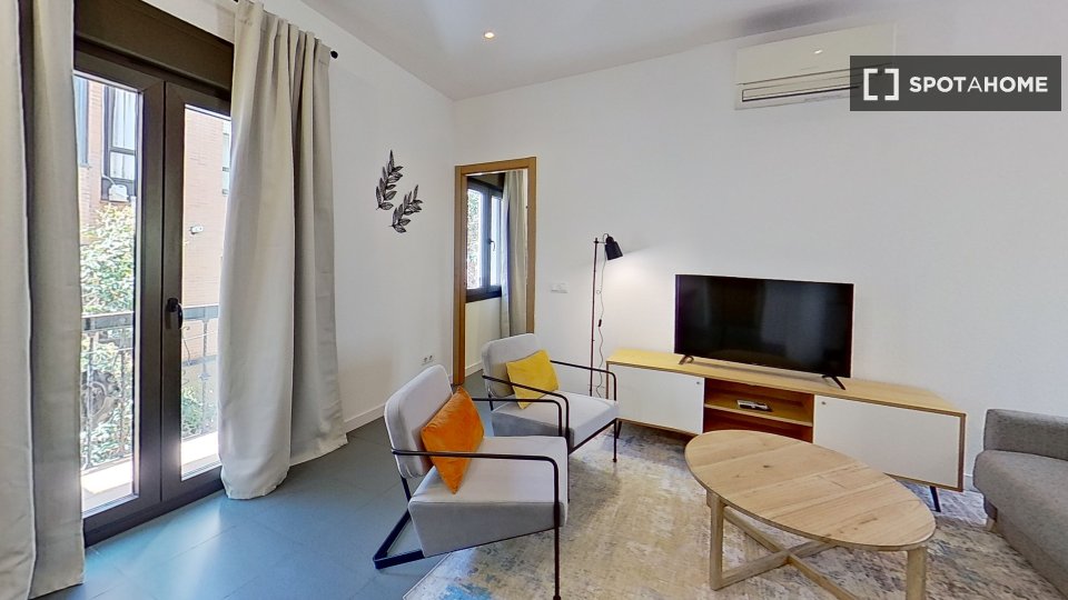 Apartment Madrid, 2 beds — photo 32