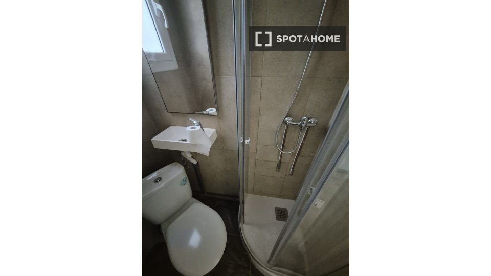 Double room Barcelona, 8 beds, 150m² — photo 15
