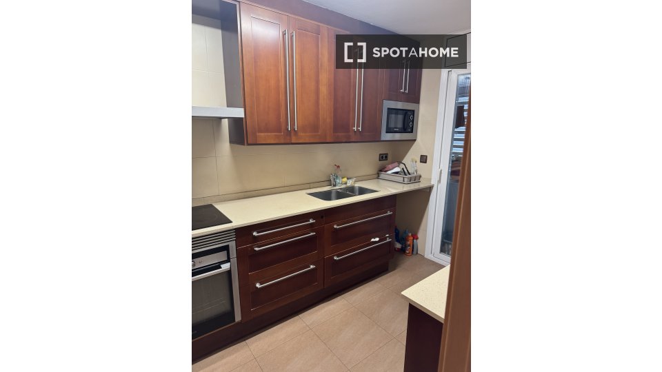 Double room Barcelona, 3 beds, 167m² — photo 11