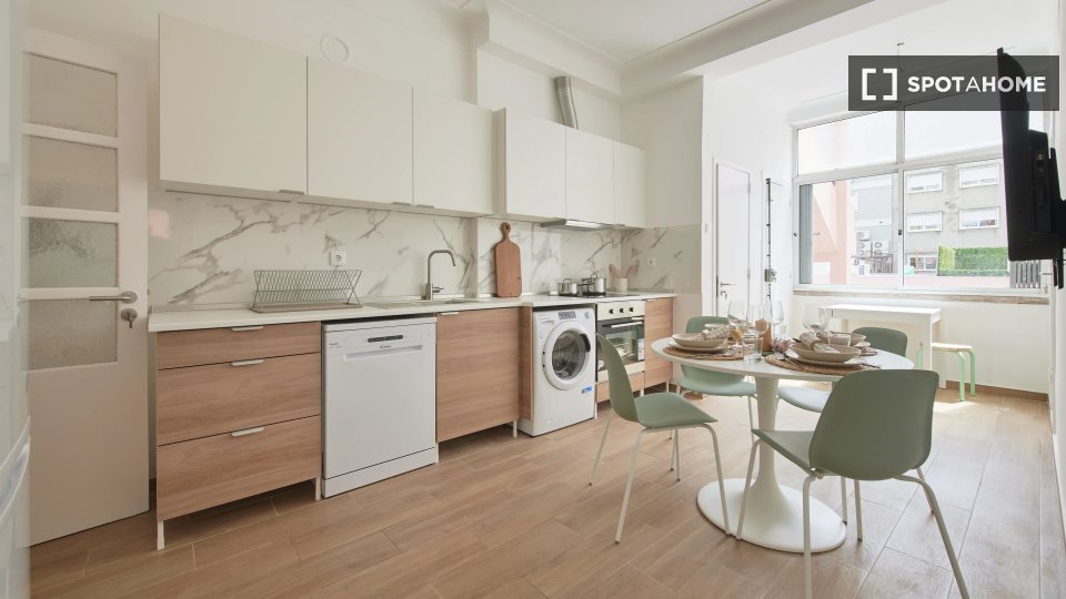 Double room Lisbon, 7 beds — photo 19