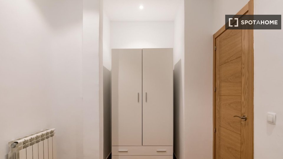 Apartment Madrid, 4 beds — photo 7