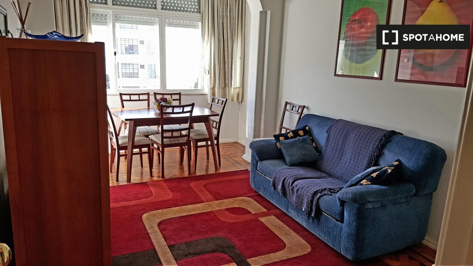 Apartment Lisbon, 2 beds — photo 2