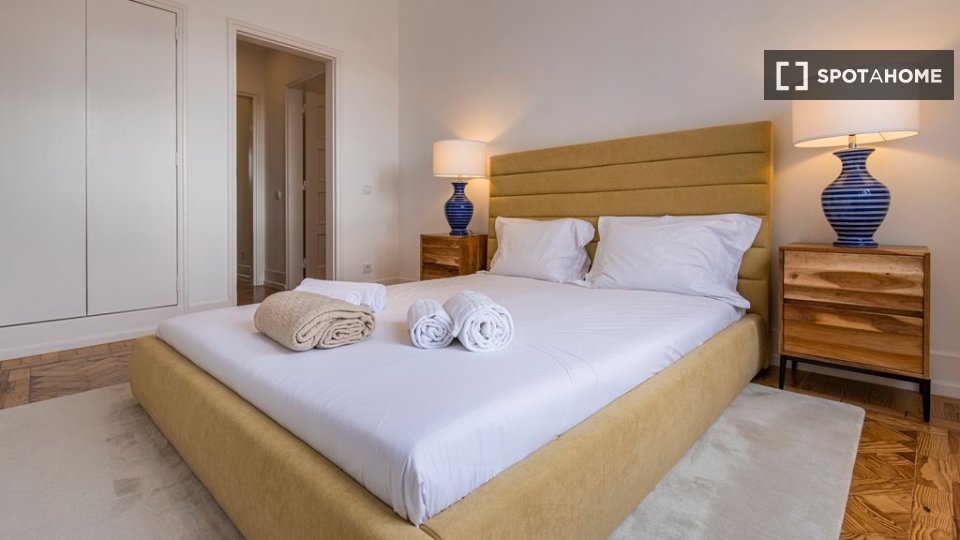 Apartment Lisbon, 4 beds — photo 16