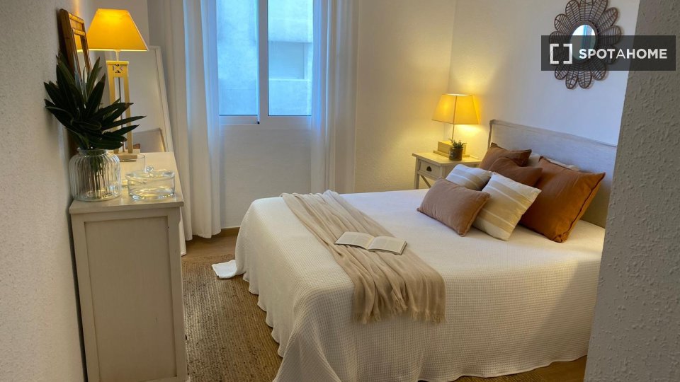 Apartment Valencia, 3 beds, 90m² — photo 19