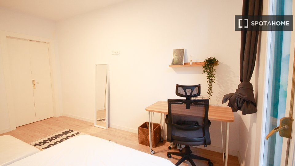 Double room Barcelona, 6 beds — photo 7
