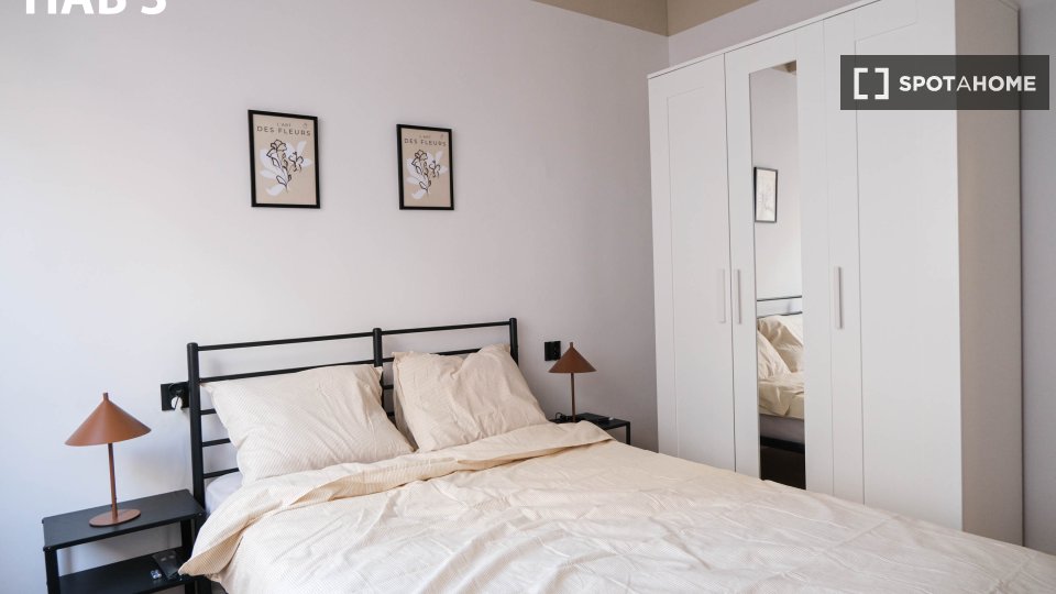 Double room Alicante, 4 beds, 83m² — photo 1
