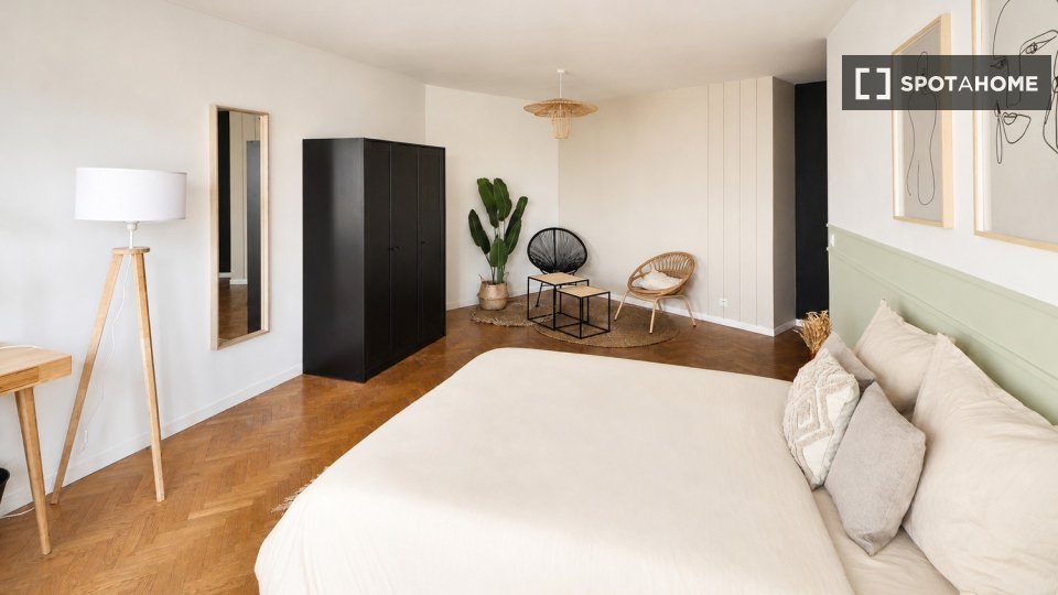 Chambre double Paris, 4 chambres — photo 30