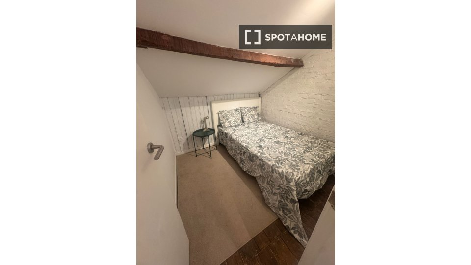 Apartment Lisbon, 2 beds, 80m² — photo 14