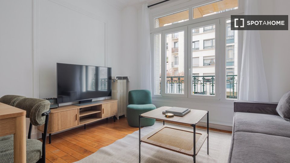 Apartment Paris, 2 beds, 53m² — photo 2