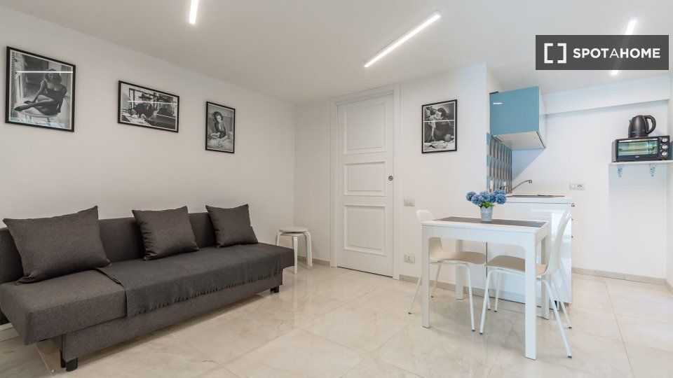 Apartment Naples, 1 bed, 41m² — photo 1