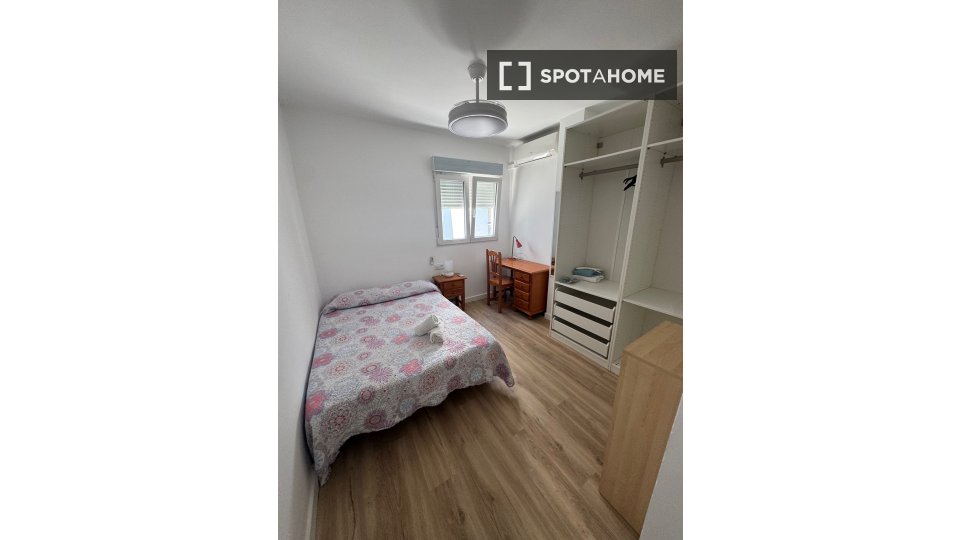 Double room Malaga, 8 beds, 270m² — photo 30