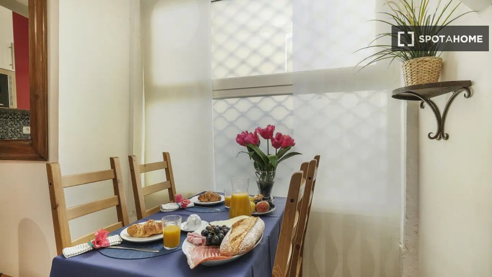 Apartment Lisbon, 1 bed — photo 1