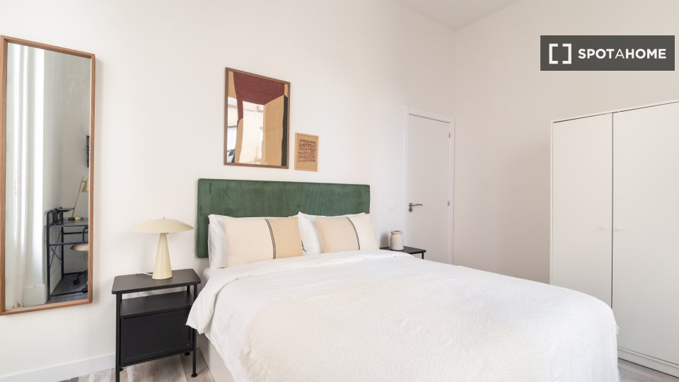 Double room Madrid, 7 beds, 230m² — photo 11