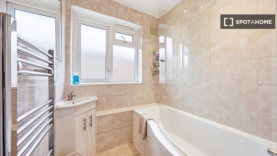 Apartment London, 3 beds, 87m² — photo 45