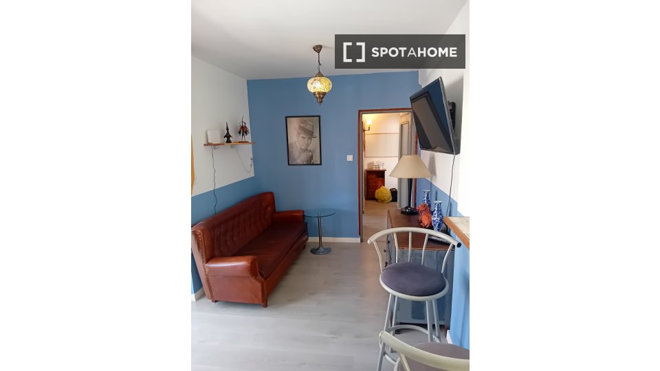 Double room Madrid, 3 beds, 75m² — photo 33