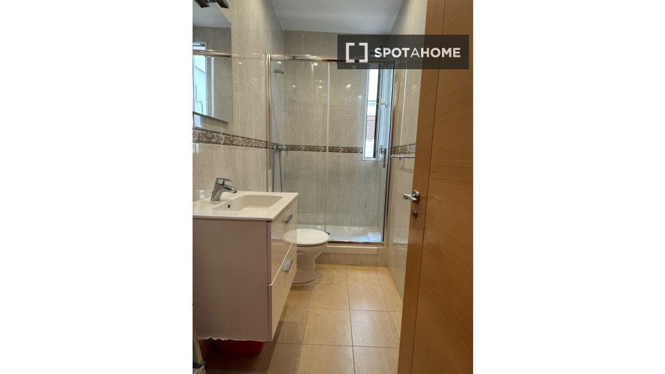 Apartment Madrid, 3 beds, 65m² — photo 50