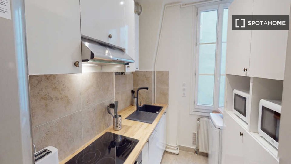Double room Paris, 5 beds, 110m² — photo 9