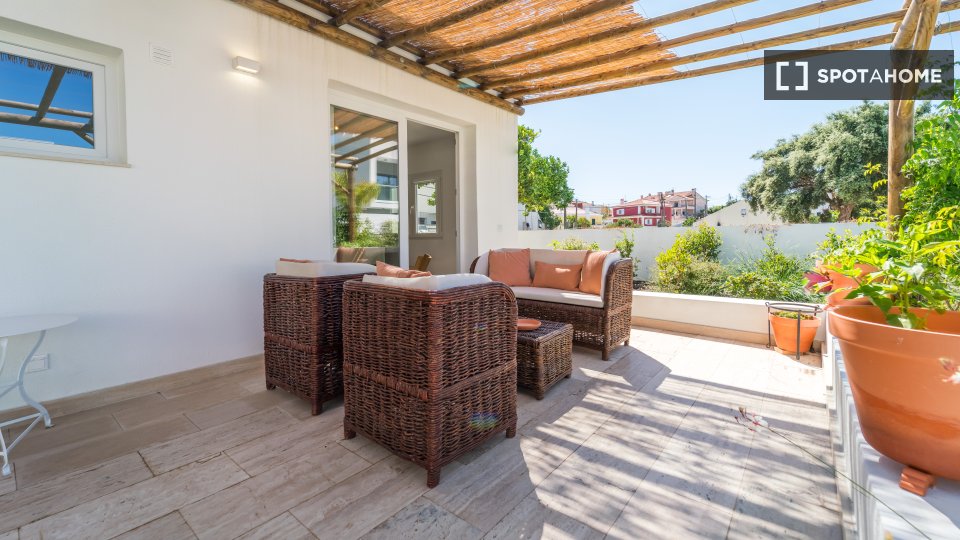 Apartment Lisbon, 2 beds, 85m² — photo 19