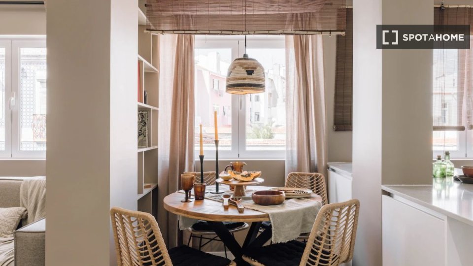 Apartment Lisbon, 2 beds — photo 14