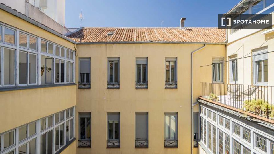 Double room Madrid, 67 beds — photo 68