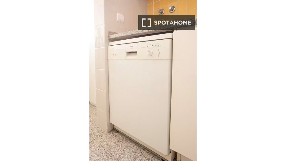Apartment Lisbon, 2 beds — photo 4