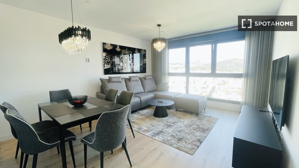 Piso de 2 habitaciones en alquiler en Segalerva, Málaga.