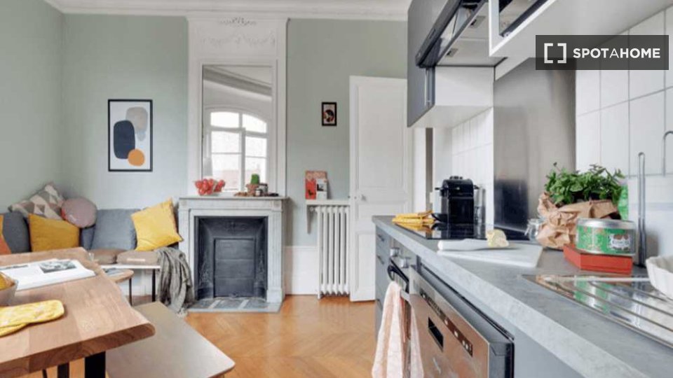 Double room Paris, 6 beds, 130m² — photo 2