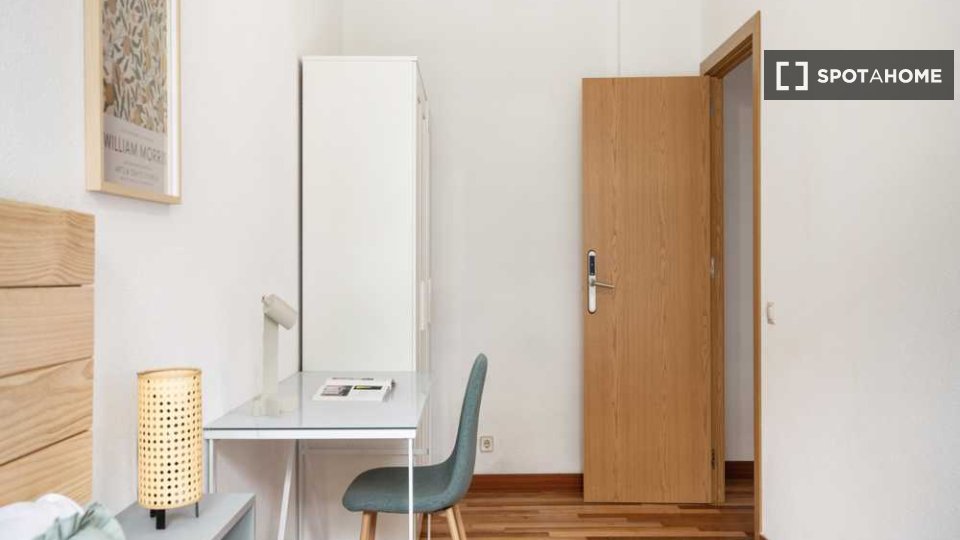 Double room Madrid, 10 beds — photo 3