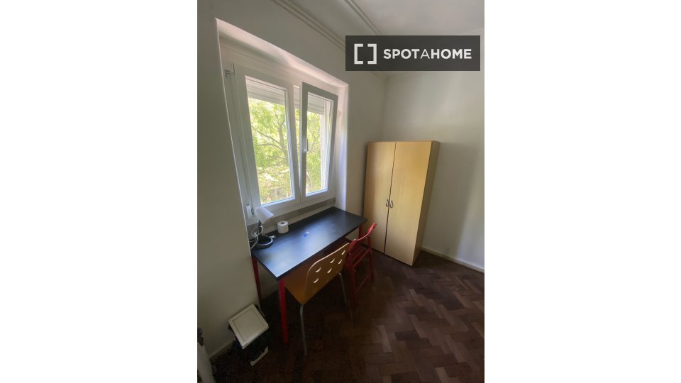 Double room Lisbon, 7 beds — photo 21