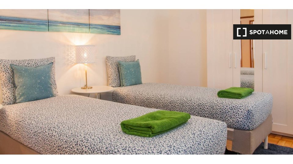 Double room Porto, 5 beds — photo 9