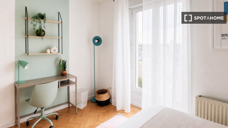 Chambre double Paris, 4 chambres — photo 25